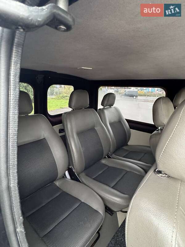 Мінівен Opel Vivaro 2010 в Івано-Франківську