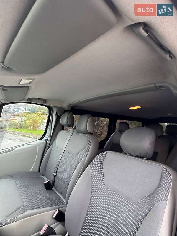 Мінівен Opel Vivaro 2010 в Івано-Франківську