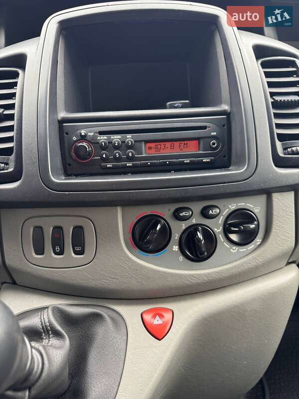 Мінівен Opel Vivaro 2010 в Івано-Франківську