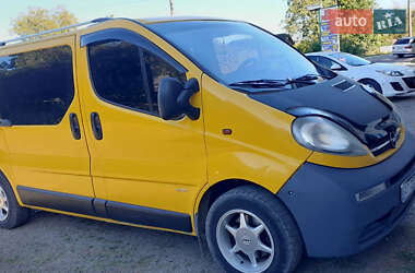 Мінівен Opel Vivaro 2004 в Кіцмані