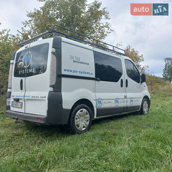 Грузопассажирский фургон Opel Vivaro 2007 в Виннице