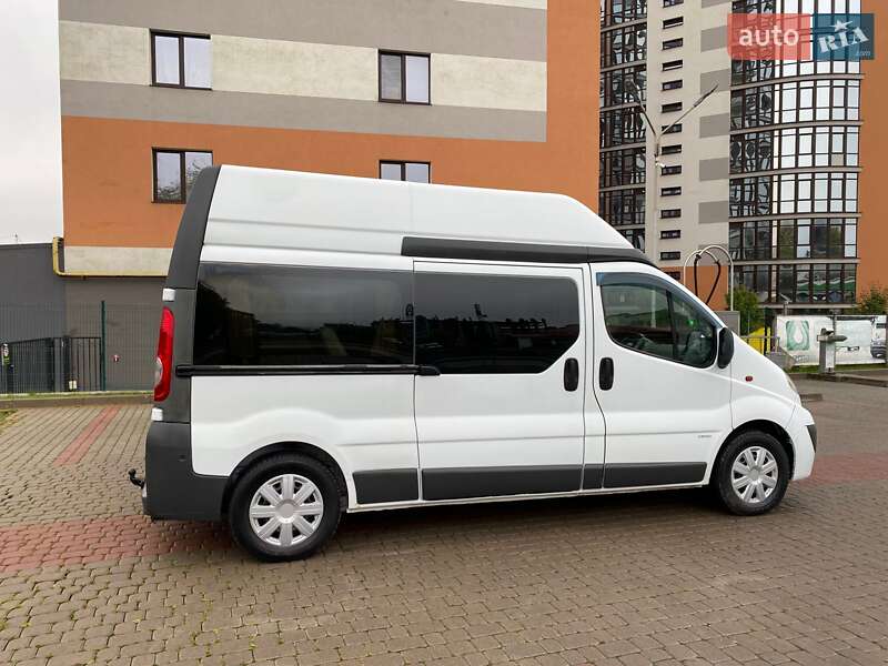 Минивэн Opel Vivaro 2009 в Ивано-Франковске фото 12 Минивэн Opel Vivaro 2009 в Ивано-Франковске