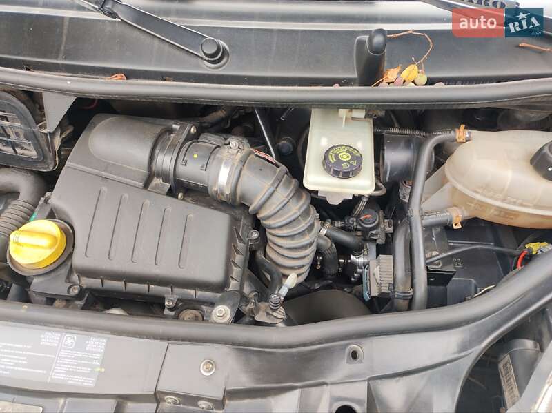 Минивэн Opel Vivaro 2006 в Киеве фото 3 Минивэн Opel Vivaro 2006 в Киеве