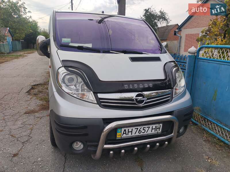 Минивэн Opel Vivaro 2006 в Киеве фото 7 Минивэн Opel Vivaro 2006 в Киеве