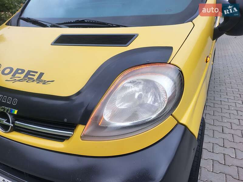 Минивэн Opel Vivaro 2004 в Хмельницком