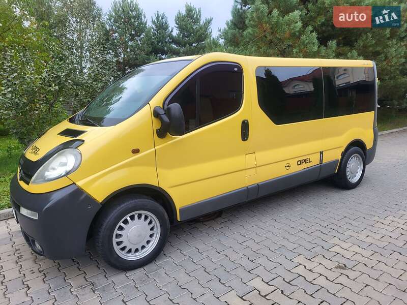 Минивэн Opel Vivaro 2004 в Хмельницком