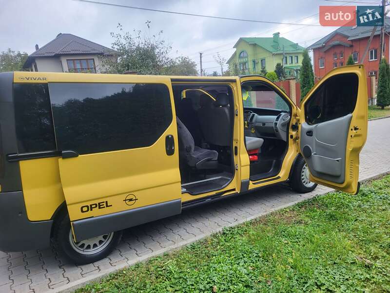 Минивэн Opel Vivaro 2004 в Хмельницком