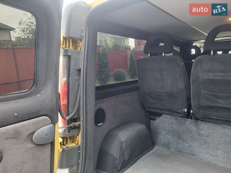Минивэн Opel Vivaro 2004 в Хмельницком