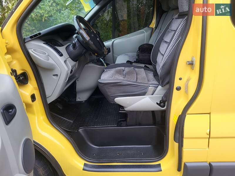 Минивэн Opel Vivaro 2004 в Хмельницком