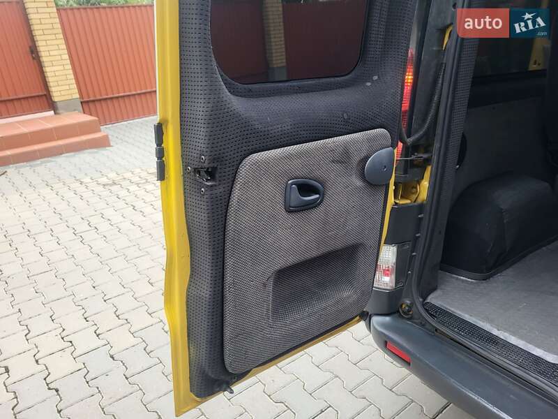 Минивэн Opel Vivaro 2004 в Хмельницком