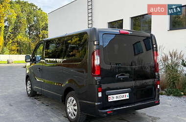 Минивэн Opel Vivaro 2015 в 