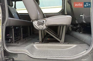 Минивэн Opel Vivaro 2015 в 