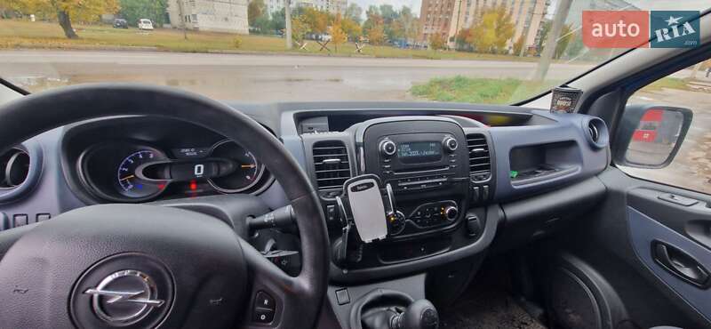Грузовой фургон Opel Vivaro 2015 в Харькове