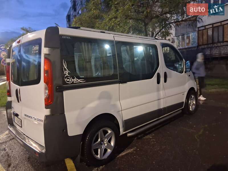 Минивэн Opel Vivaro 2008 в Николаеве