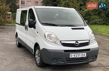 Мінівен Opel Vivaro 2012 в Радивиліві