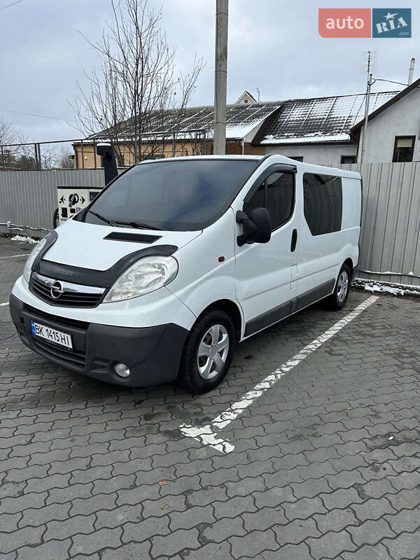 Минивэн Opel Vivaro 2012 в Луцке