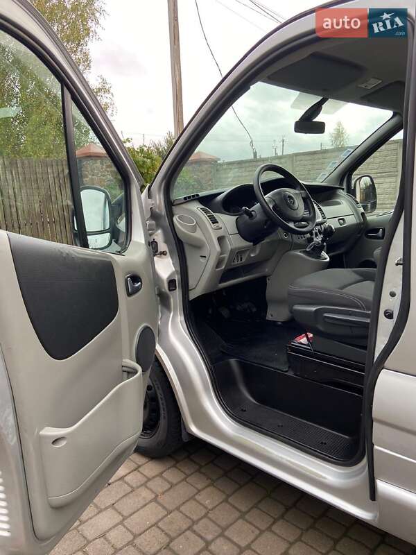 Минивэн Opel Vivaro 2012 в Луцке фото 14 Минивэн Opel Vivaro 2012 в Луцке
