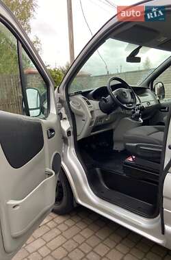 Мінівен Opel Vivaro 2012 в 