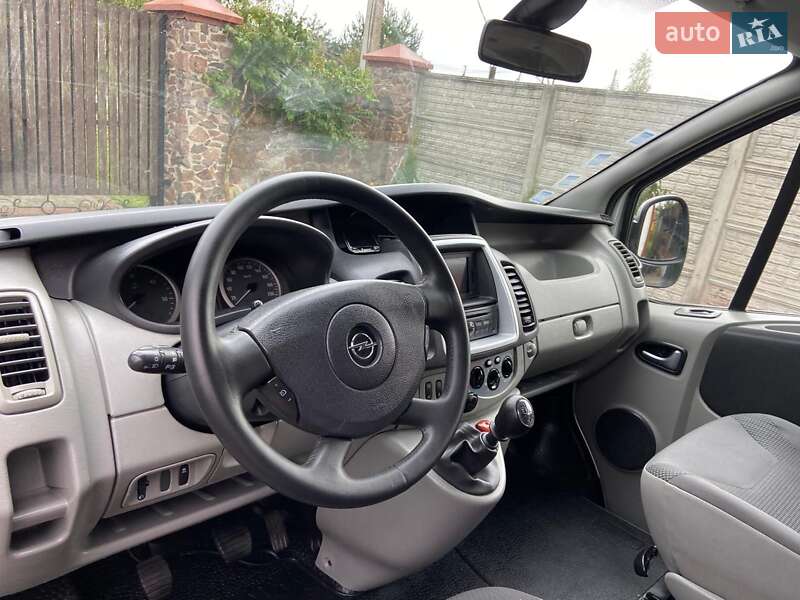 Минивэн Opel Vivaro 2012 в Луцке фото 16 Минивэн Opel Vivaro 2012 в Луцке