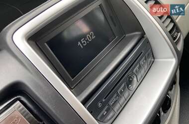 Мінівен Opel Vivaro 2012 в 