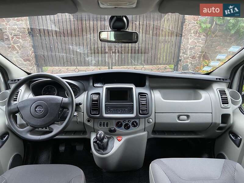 Минивэн Opel Vivaro 2012 в Луцке фото 4 Минивэн Opel Vivaro 2012 в Луцке