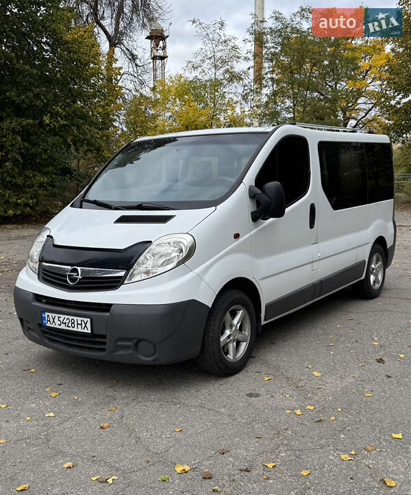 Opel Vivaro 2011
