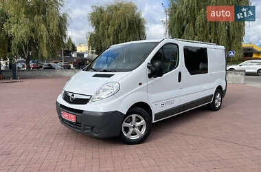 Минивэн Opel Vivaro 2014 в Ровно