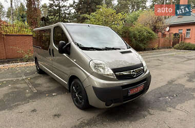 Минивэн Opel Vivaro 2013 в 