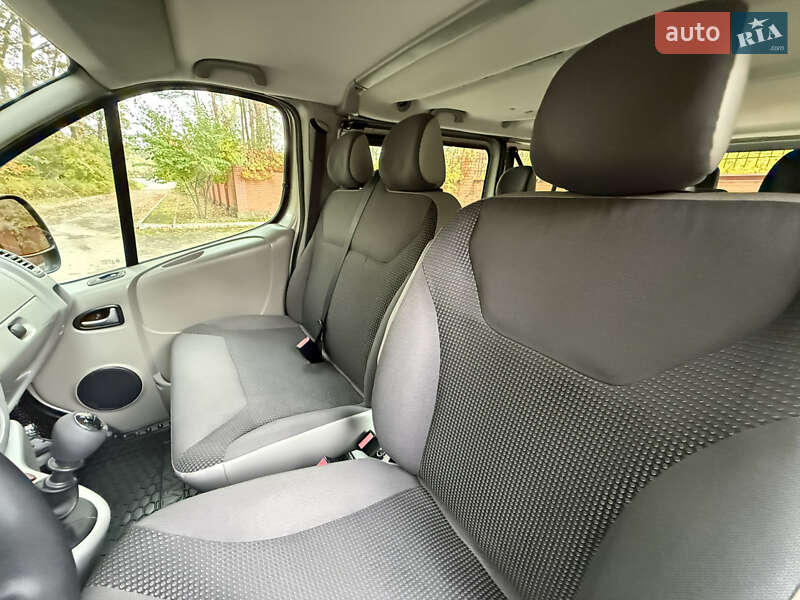 Минивэн Opel Vivaro 2013 в Киеве