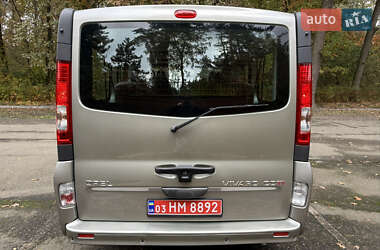 Минивэн Opel Vivaro 2013 в 