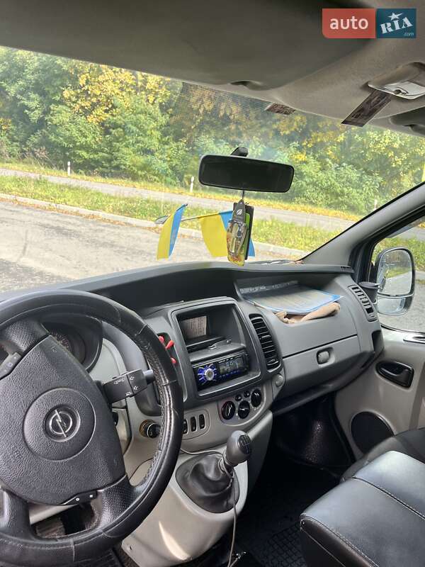 Минивэн Opel Vivaro 2011 в Хмельницком