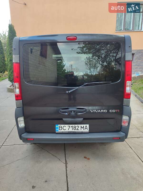 Мінівен Opel Vivaro 2012 в Бориславі
