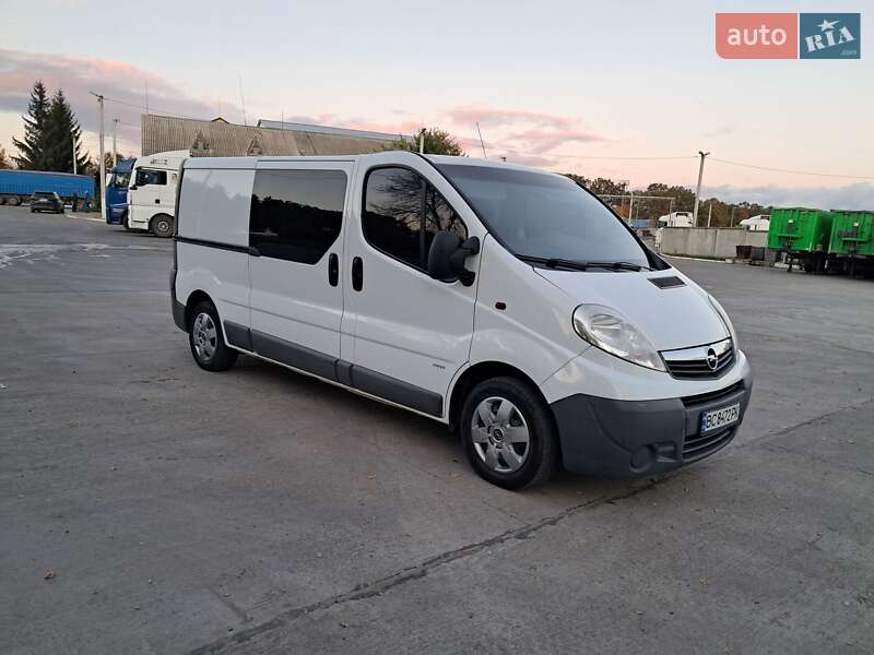 Минивэн Opel Vivaro 2013 в Виннице