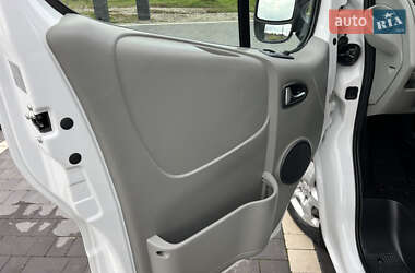 Минивэн Opel Vivaro 2013 в 