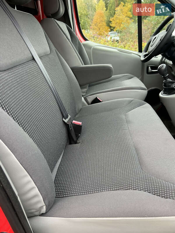 Грузовой фургон Opel Vivaro 2014 в Белой Церкви