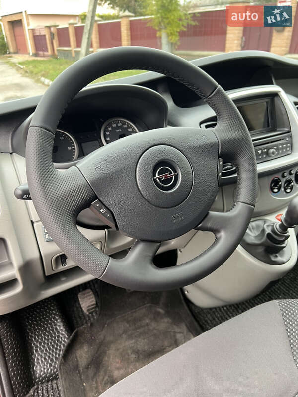 Грузовой фургон Opel Vivaro 2014 в Белой Церкви