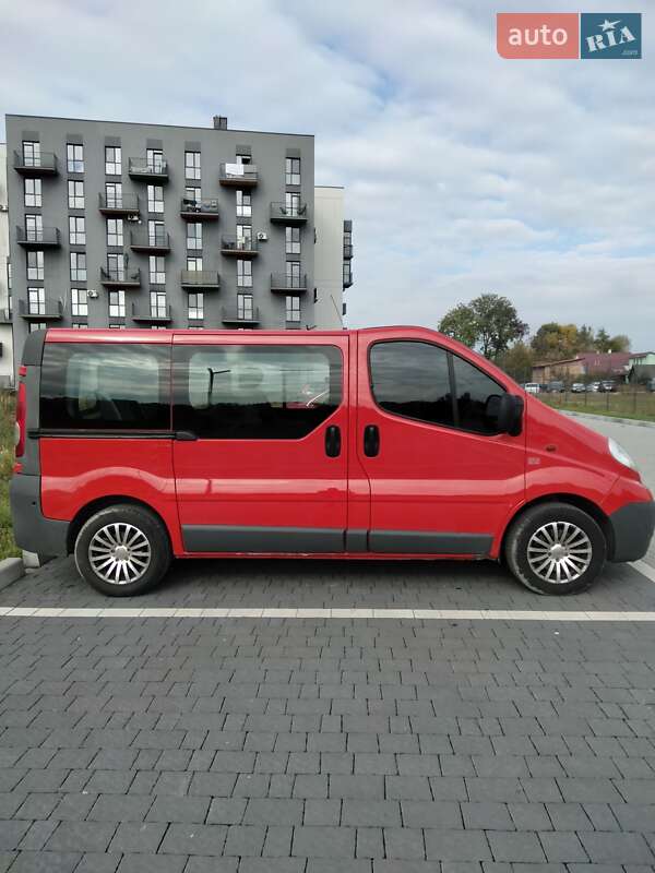 Вантажопасажирський фургон Opel Vivaro 2008 в Львові фото 3 Вантажопасажирський фургон Opel Vivaro 2008 в Львові