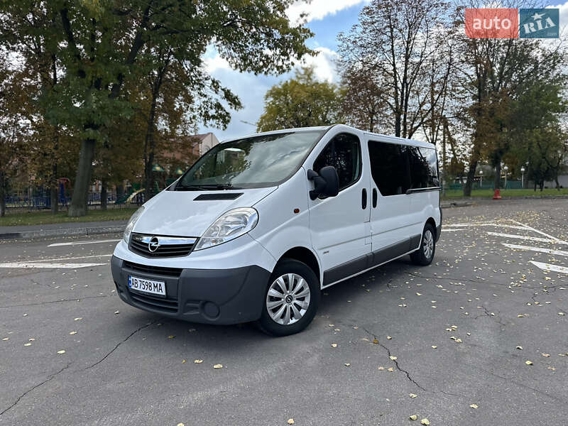 Минивэн Opel Vivaro 2014 в Виннице