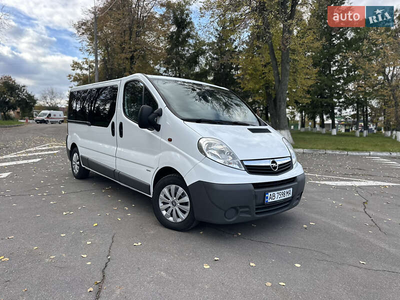 Минивэн Opel Vivaro 2014 в Виннице