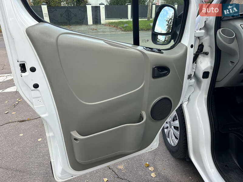 Минивэн Opel Vivaro 2014 в Виннице