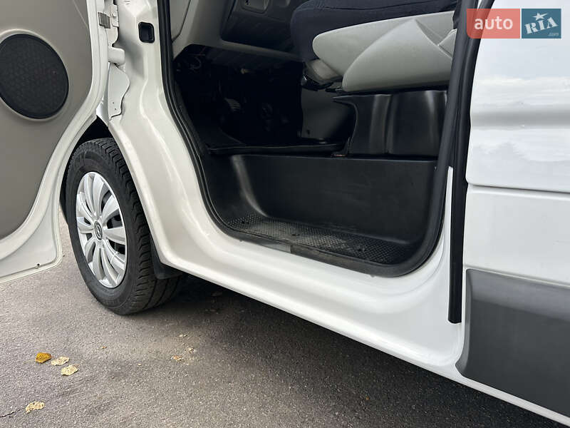 Минивэн Opel Vivaro 2014 в Виннице