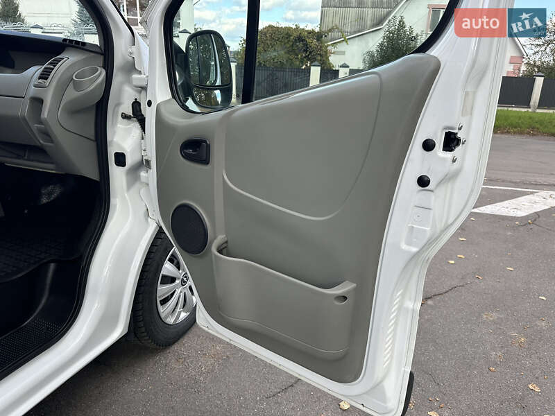 Минивэн Opel Vivaro 2014 в Виннице