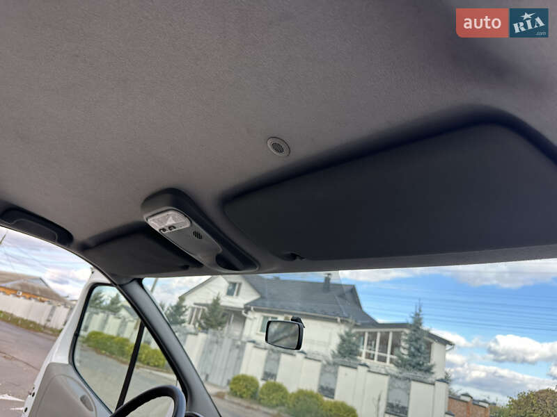 Минивэн Opel Vivaro 2014 в Виннице