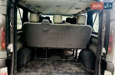 Минивэн Opel Vivaro 2004 в 