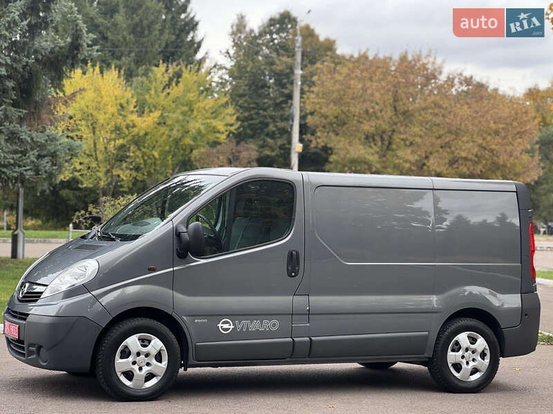 Вантажний фургон Opel Vivaro 2013 в Рівному фото 8 Вантажний фургон Opel Vivaro 2013 в Рівному