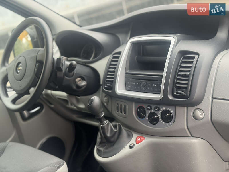 Вантажний фургон Opel Vivaro 2013 в Рівному фото 23 Вантажний фургон Opel Vivaro 2013 в Рівному