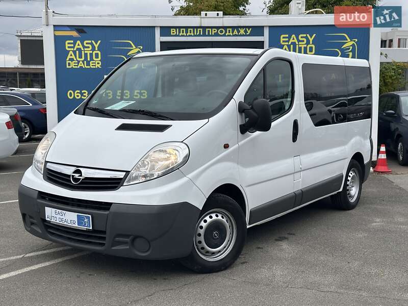 Минивэн Opel Vivaro 2007 в 