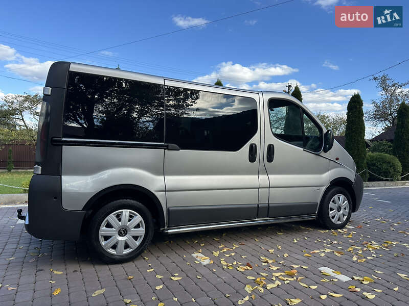 Минивэн Opel Vivaro 2002 в Косове фото 2 Минивэн Opel Vivaro 2002 в Косове