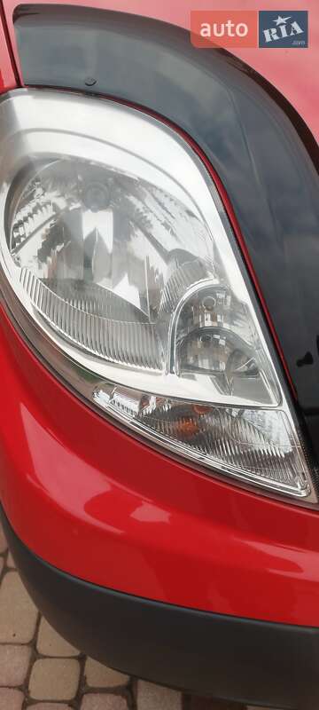 Грузовой фургон Opel Vivaro 2013 в Радомышле фото 6 Грузовой фургон Opel Vivaro 2013 в Радомышле