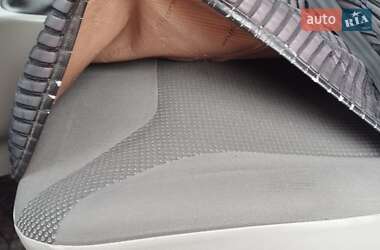 Вантажний фургон Opel Vivaro 2013 в  фото 20 Вантажний фургон Opel Vivaro 2013 в